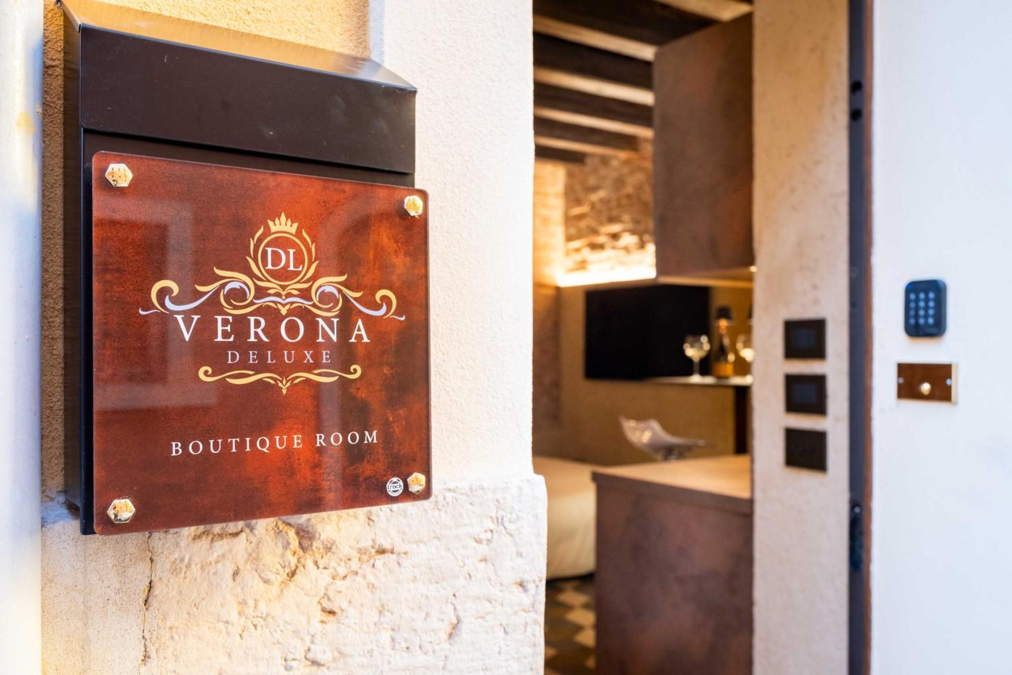 Verona Deluxe Boutique Room Екстер'єр фото